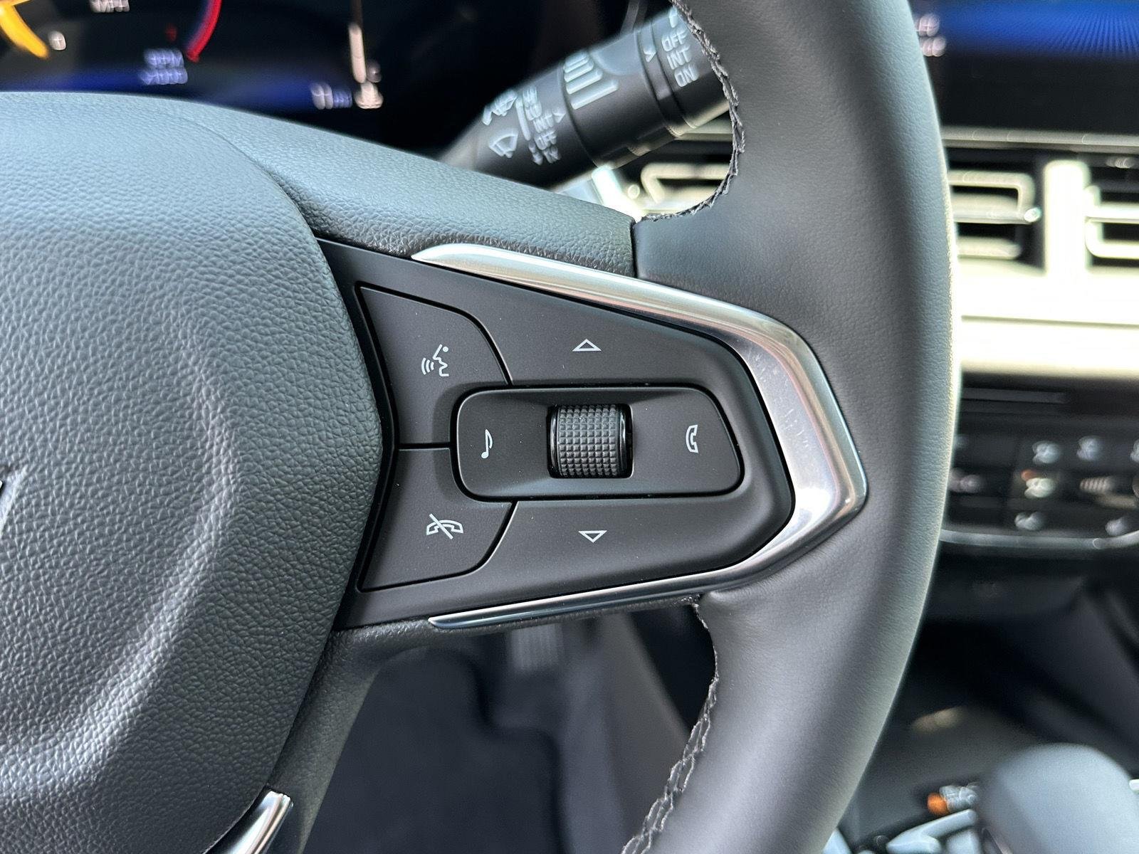 2026 Chevrolet Trax Activ - Photo 31