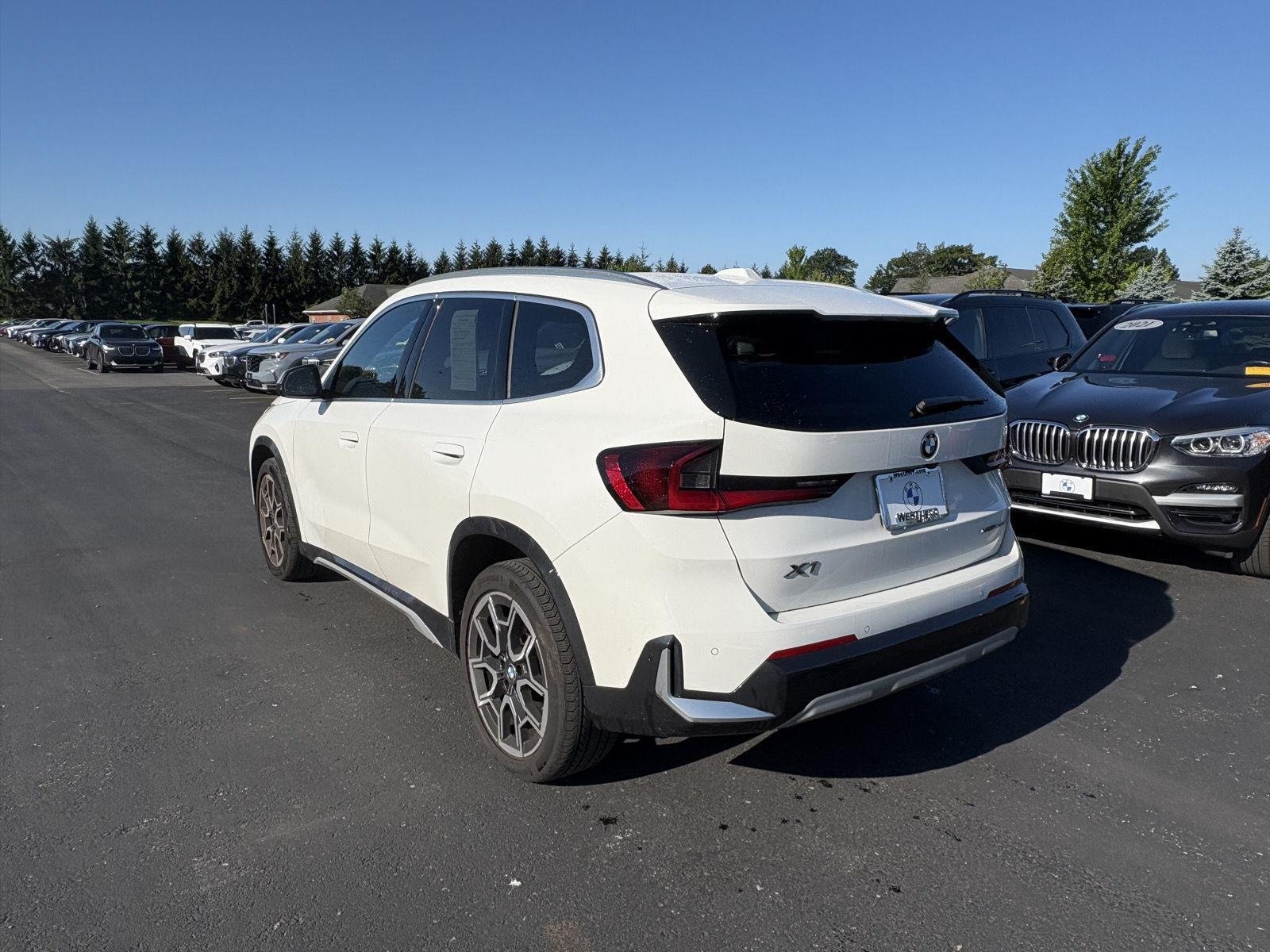 Used 2024 Alpine White BMW xDrive28i image 3