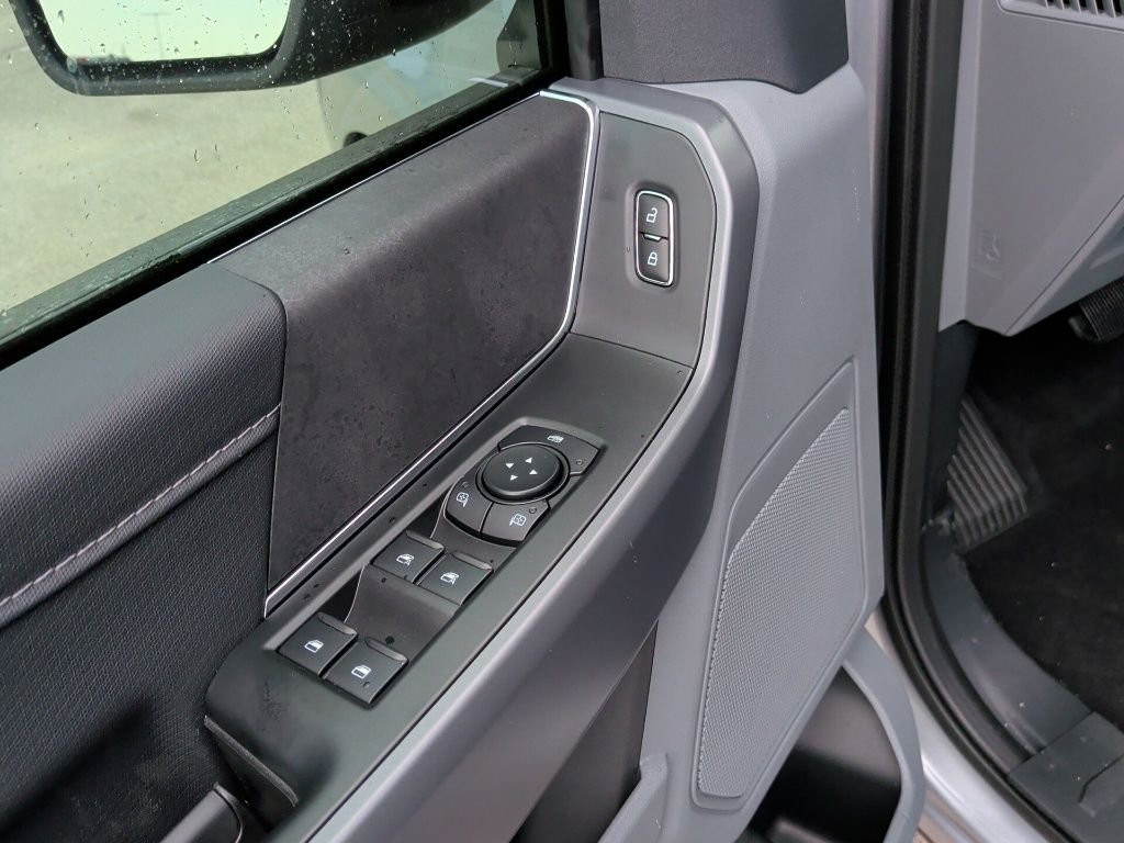 New 2026 Iconic Silver Metallic Ford XLT image 11