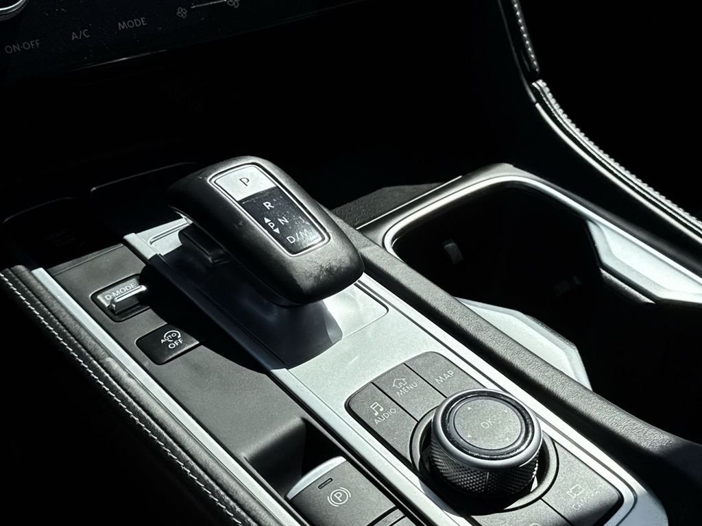 Used 2026 Radiant White INFINITI Autograph image 22