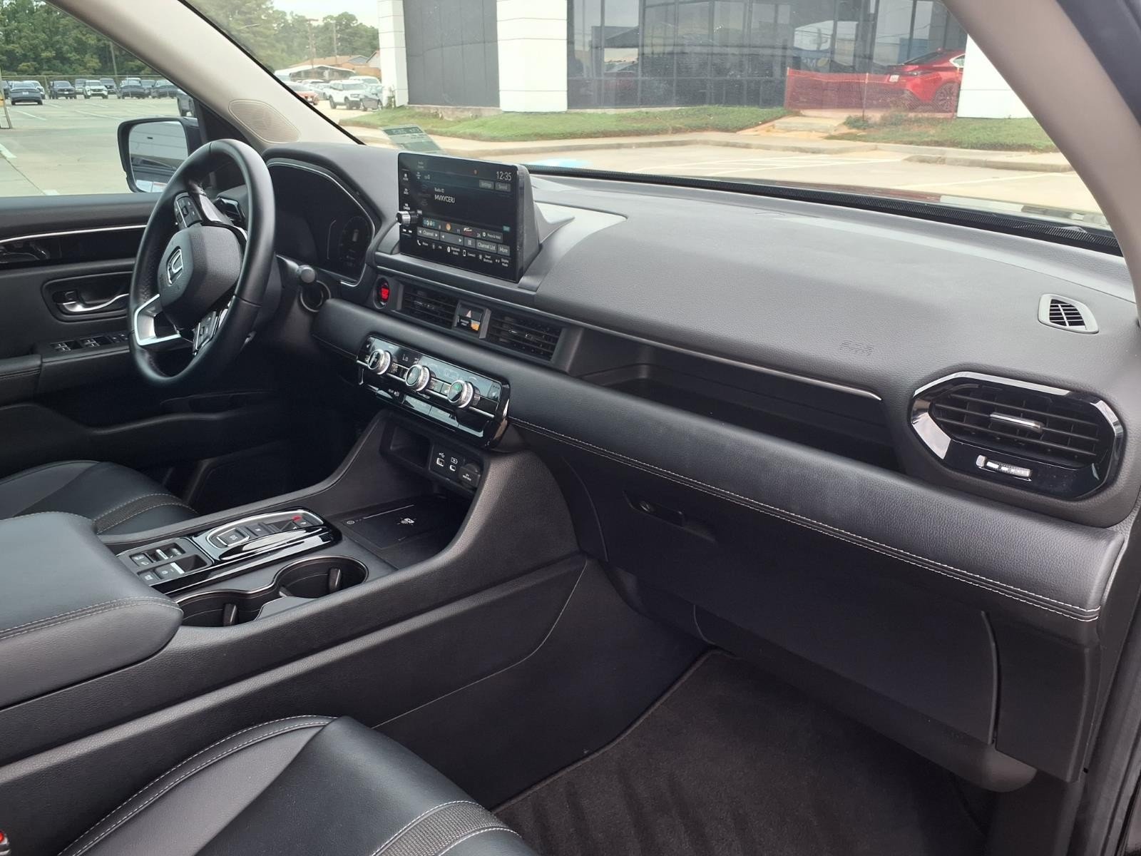 2023 Honda Pilot photo 11 of 27