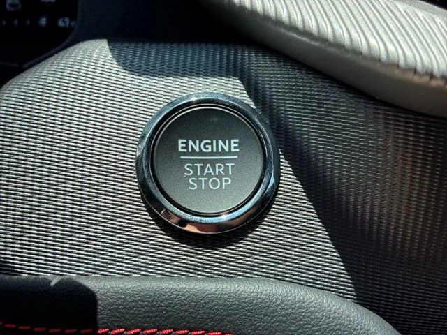 New 2026 Star White Metallic Tri-Coat Ford ST-Line image 36