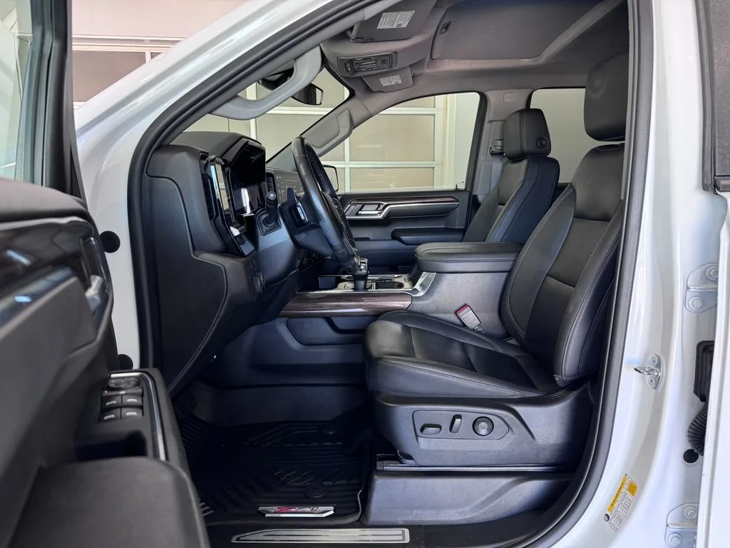 Used 2023 Summit White Chevrolet RST image 11