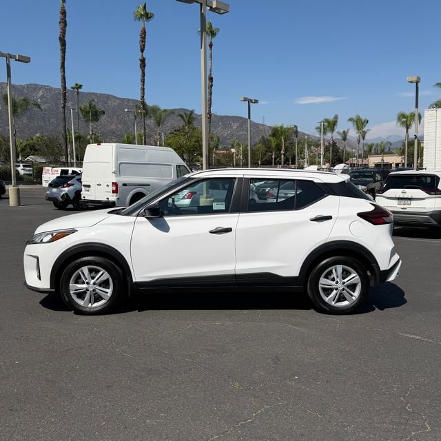 Used 2025 White Nissan S image 4