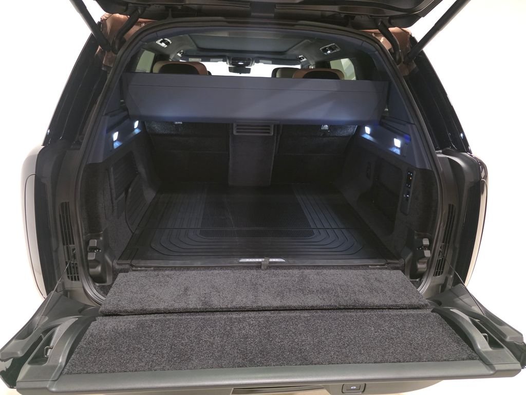 New 2026 Constellation Blue Ultra Metallic Gloss Land Rover SV image 9