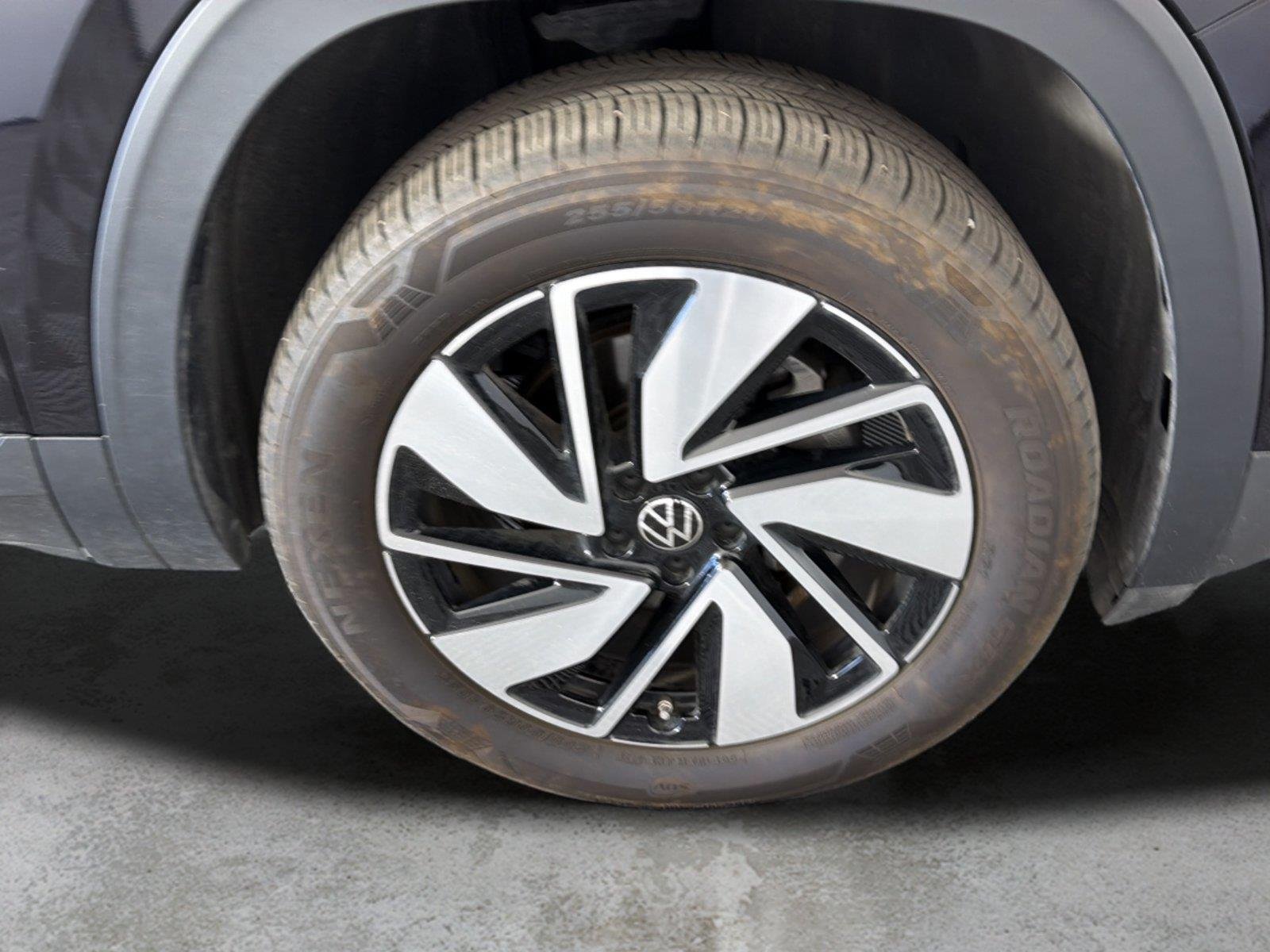 Used 2026  Volkswagen 2.0T SE w/Technology image 35