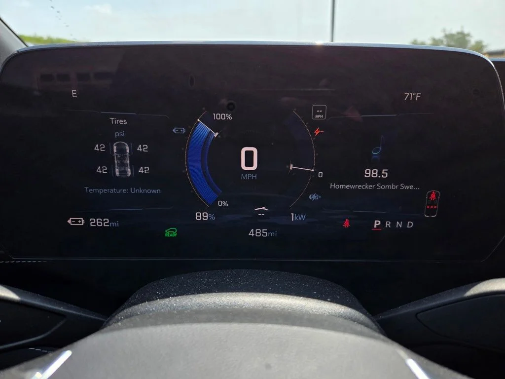Used 2025 Black Chevrolet LT image 19