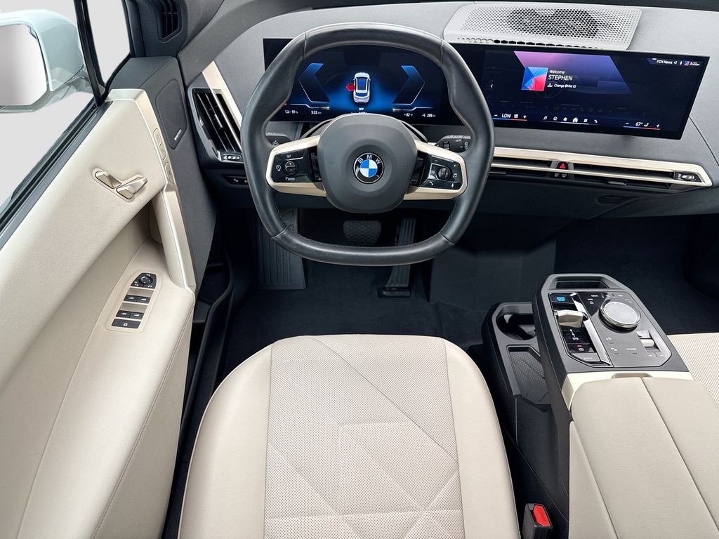 2026 BMW iX 60 - Photo 10