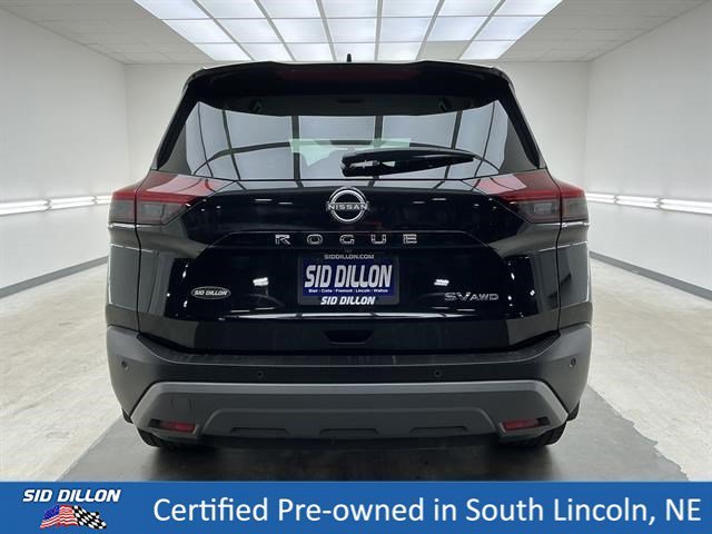 Used 2023 Super Black Nissan SV image 5