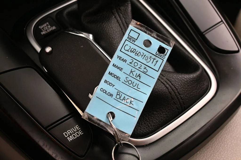 Used 2023 Fusion Black Kia LX image 24