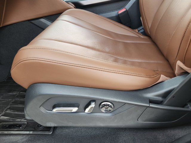 New 2026 Liquid Carbon Metallic Acura w/Technology Package image 24