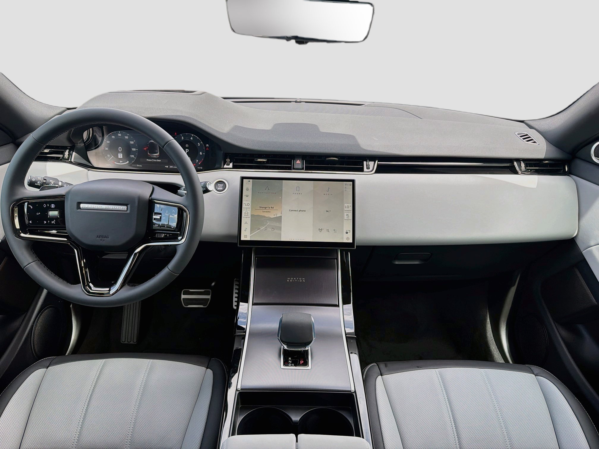 New 2026 Ostuni Pearl White Land Rover Hoxton Edition image 16