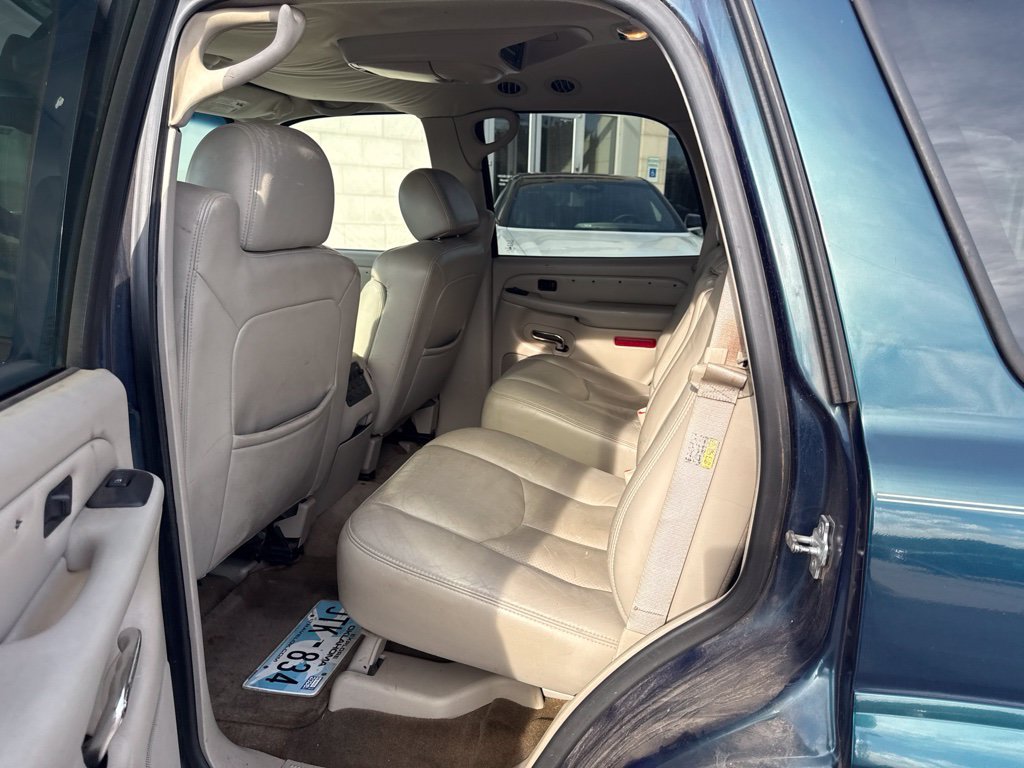Used 2004  Cadillac Base image 13