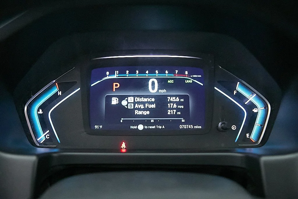 Used 2018 Gray Honda EX-L image 28