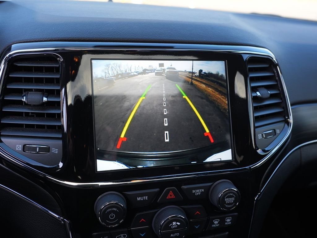 Used 2021 Black Jeep Limited image 28