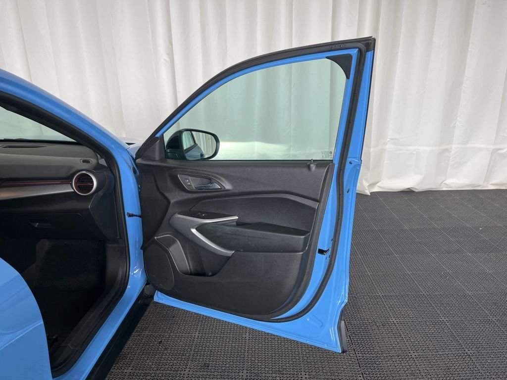 Used 2024 Blue Chevrolet 1RS image 18