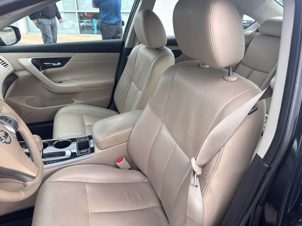 Used 2015 Blue Nissan 3.5 SL image 14