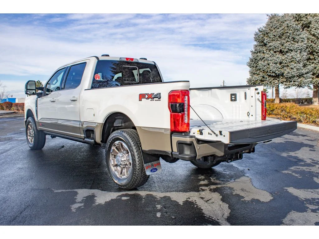 New 2026 Star White Metallic Tri-Coat Ford King Ranch image 9