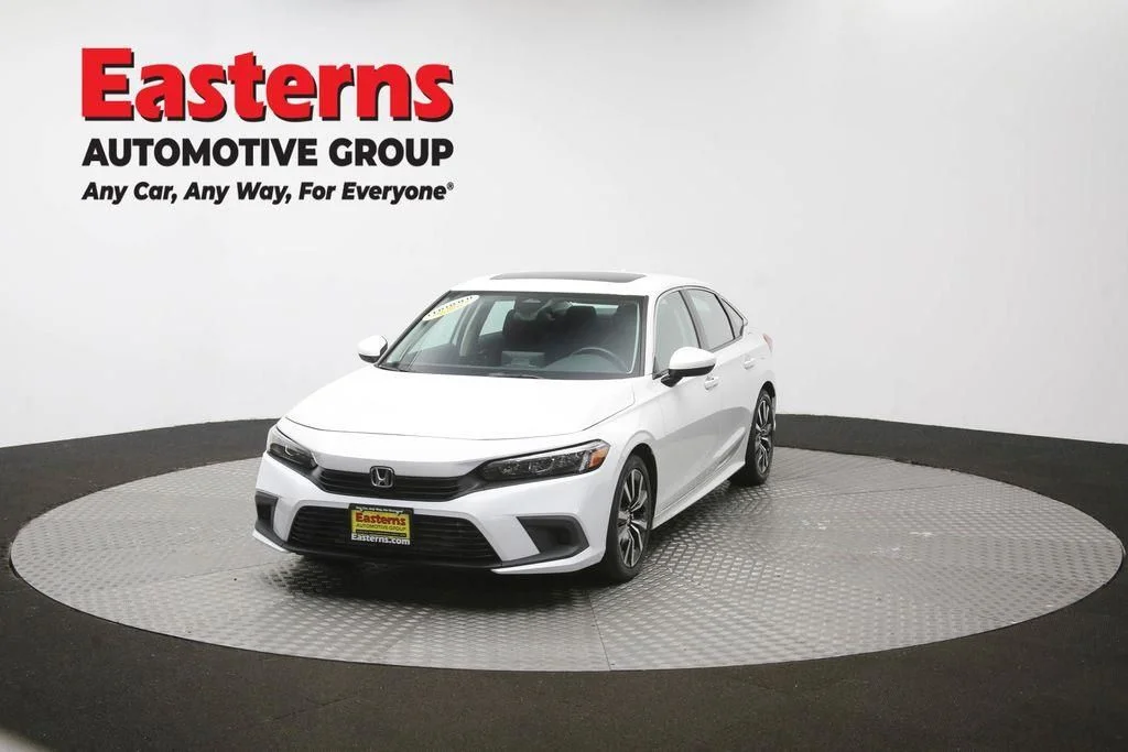 Used 2023 White Honda EX image 56