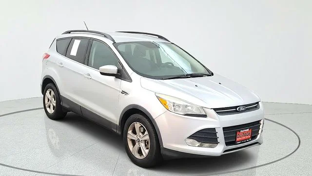 Used 2016 Silver Ford SE image 15