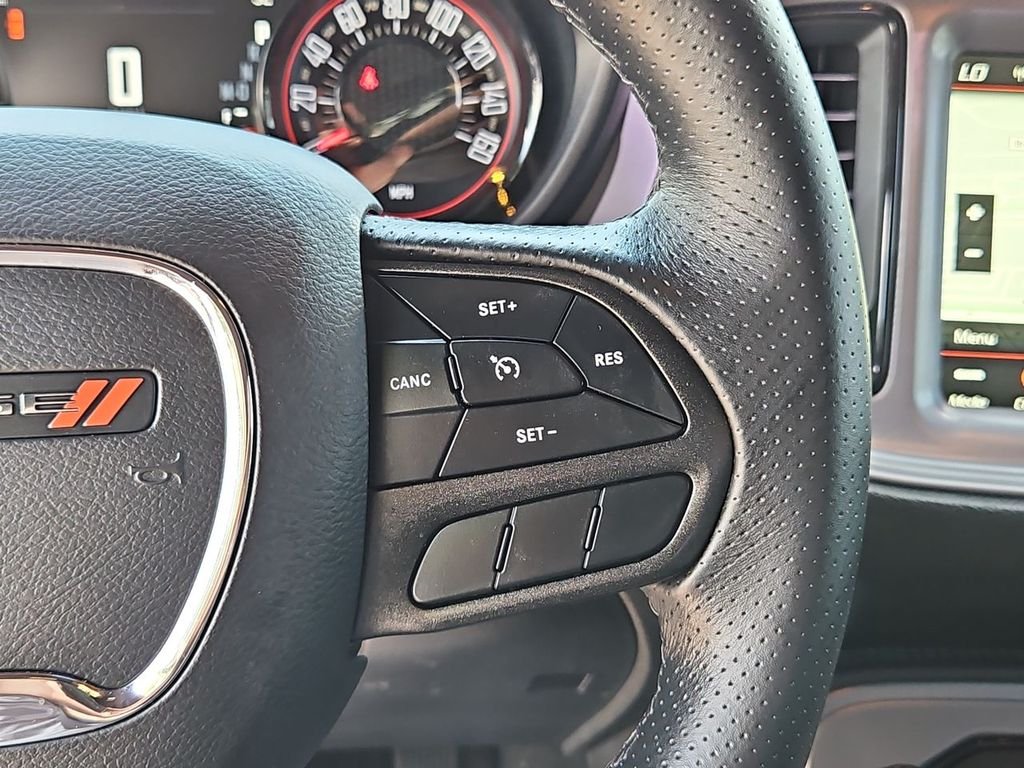 Used 2023 Black Dodge SXT image 35