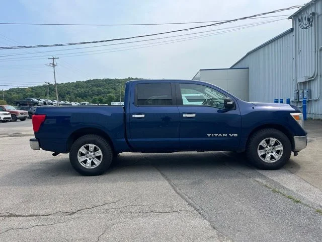 Used 2019 Blue Nissan SV image 4