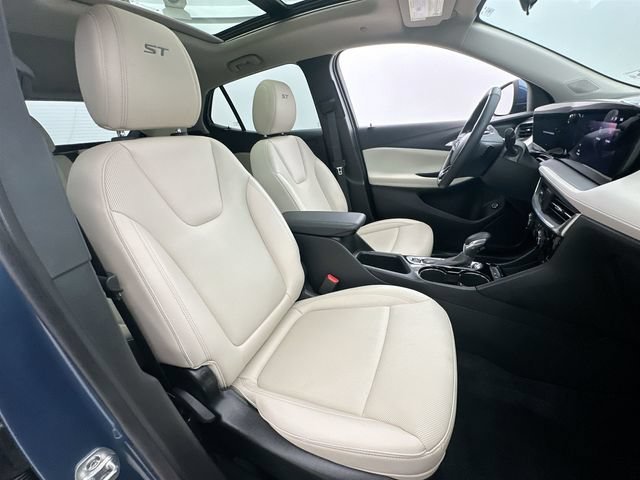 Used 2025 Ocean Blue Metallic Buick Sport Touring image 15