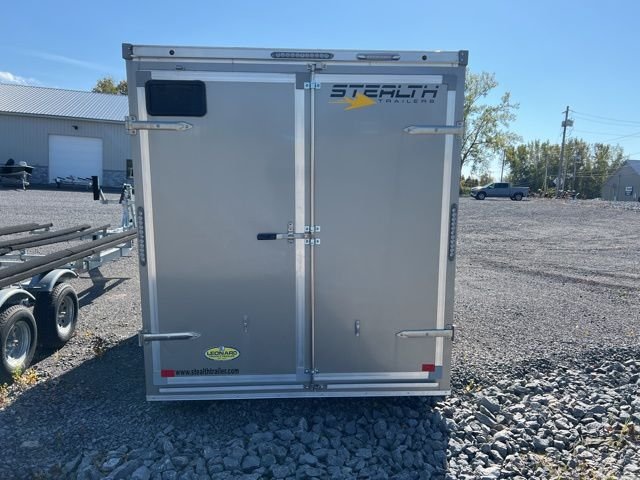 Used 2023 Gray Stealth  image 5