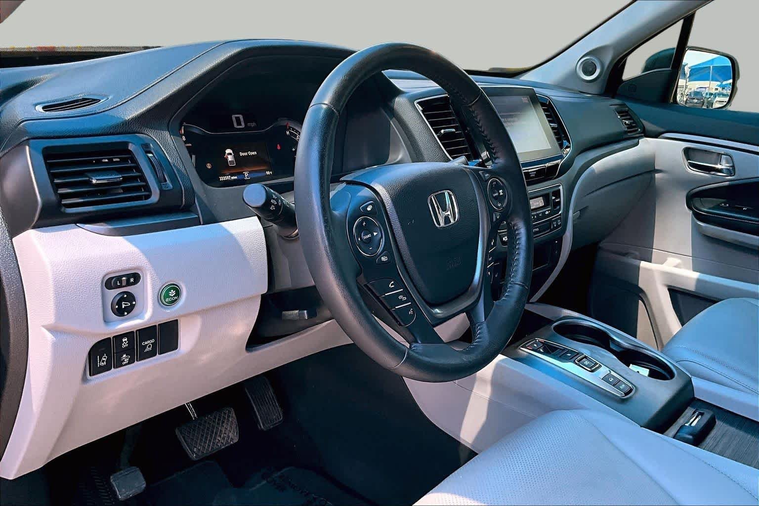 Certified Used 2022 Modern Steel Metallic Honda RTL image 18
