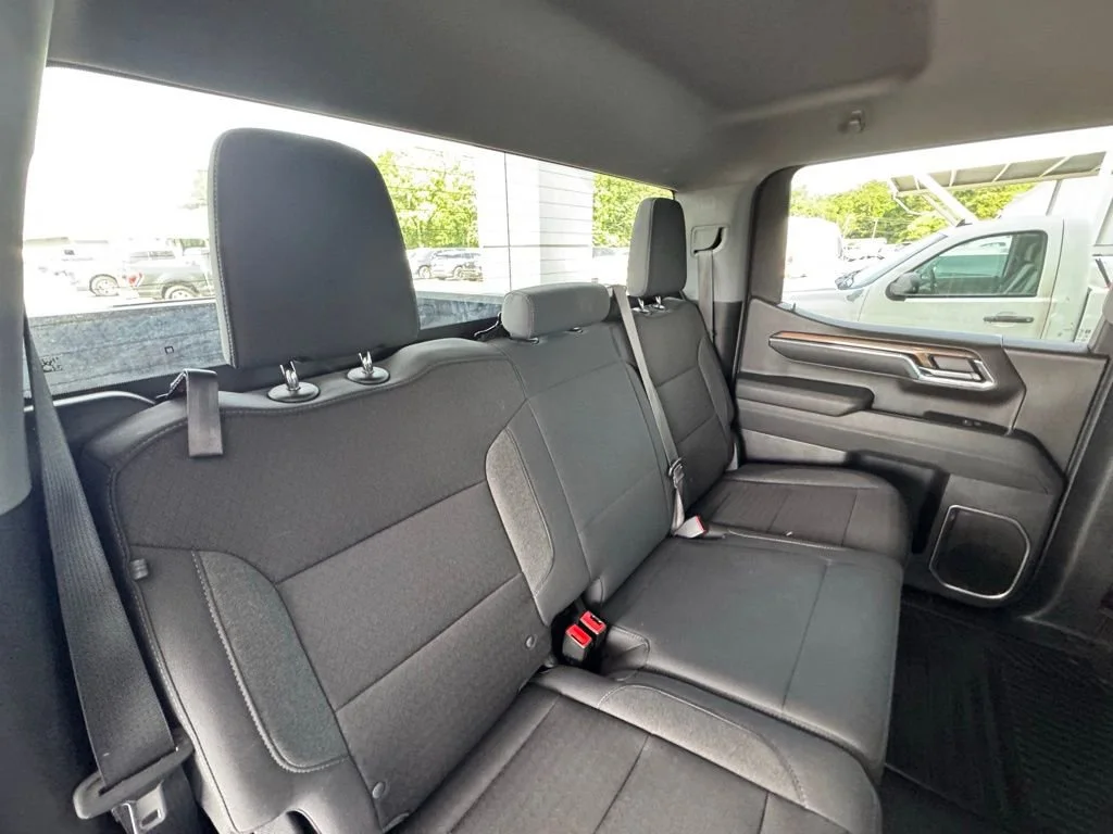 Used 2024 Black Chevrolet LT (2FL) image 26