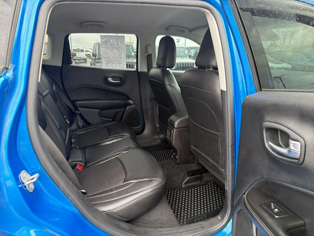 Certified Used 2018 Blue Jeep Latitude image 23