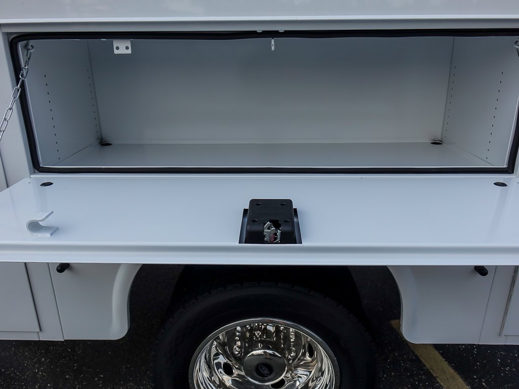 New 2026 Oxford White Ford XL image 27