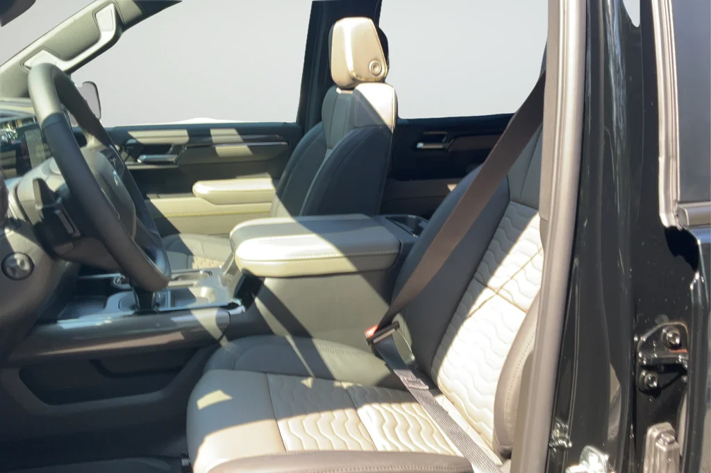 2026 Chevrolet Silverado 1500 ZR2 - Photo 38