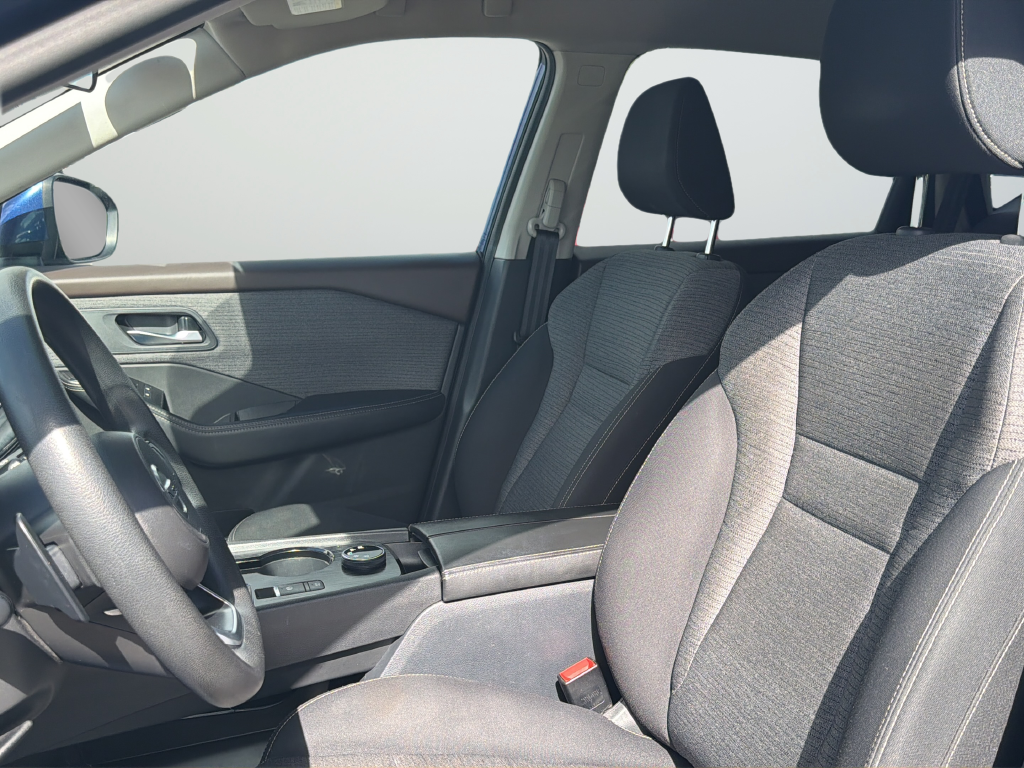Used 2021 Blue Nissan SV image 23