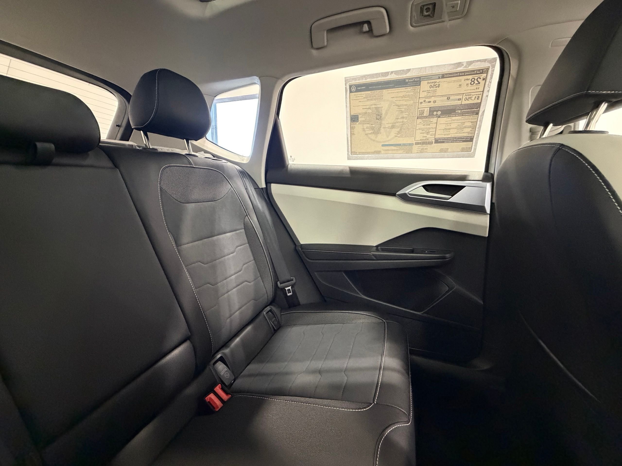 New 2026 White Volkswagen 1.5T SE image 33