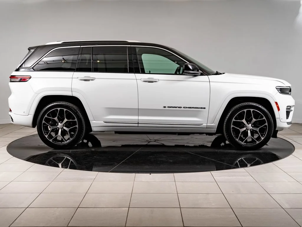 Used 2022 Bright White Clearcoat Jeep Summit Reserve 4xe image 11
