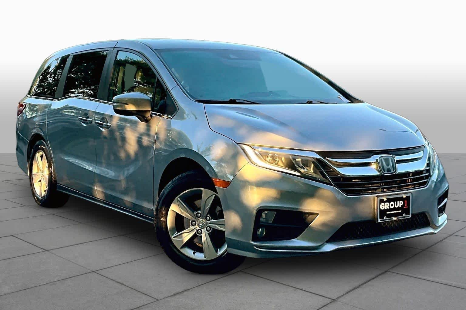 Used 2018 Lunar Silver Metallic Honda EX-L image 3