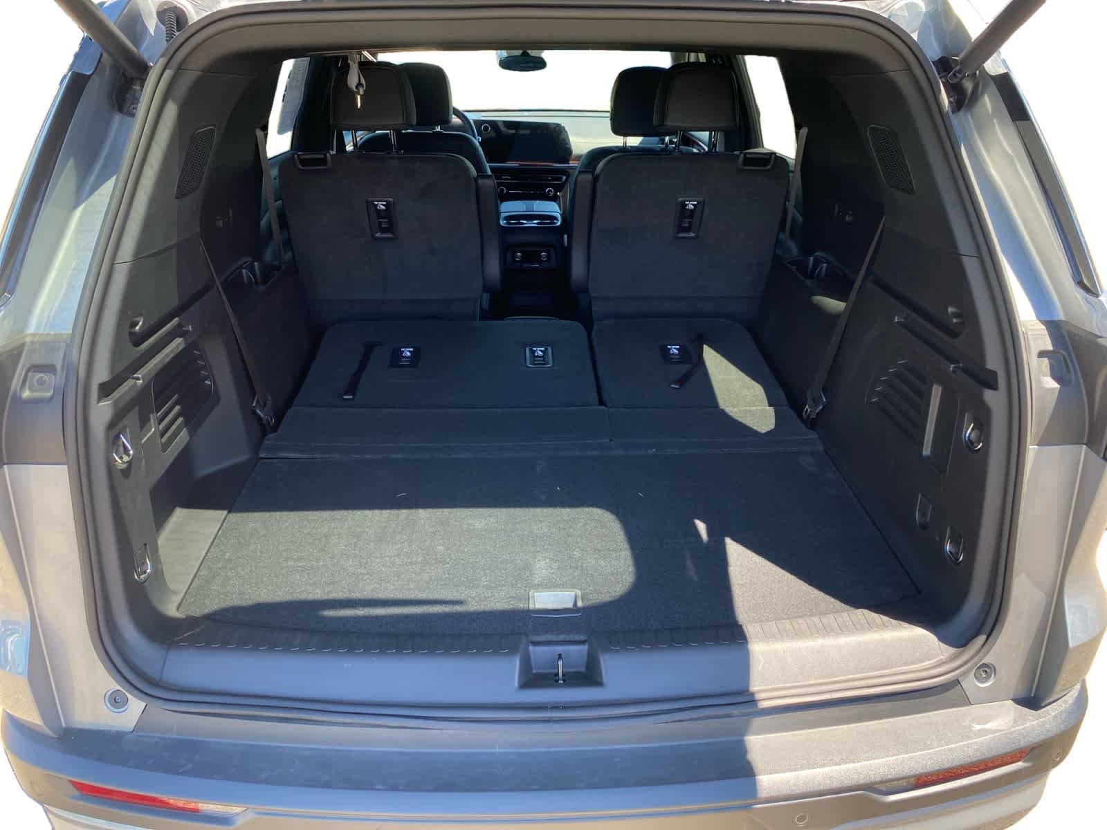 Used 2026 Sterling Gray Metallic Chevrolet Z71 image 23