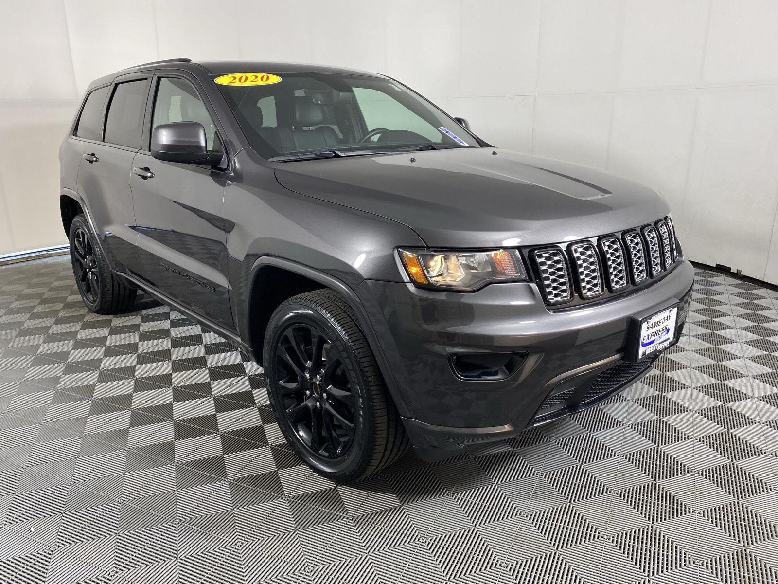 Used 2020 Granite Crystal Metallic Clearcoat Jeep Altitude image 11