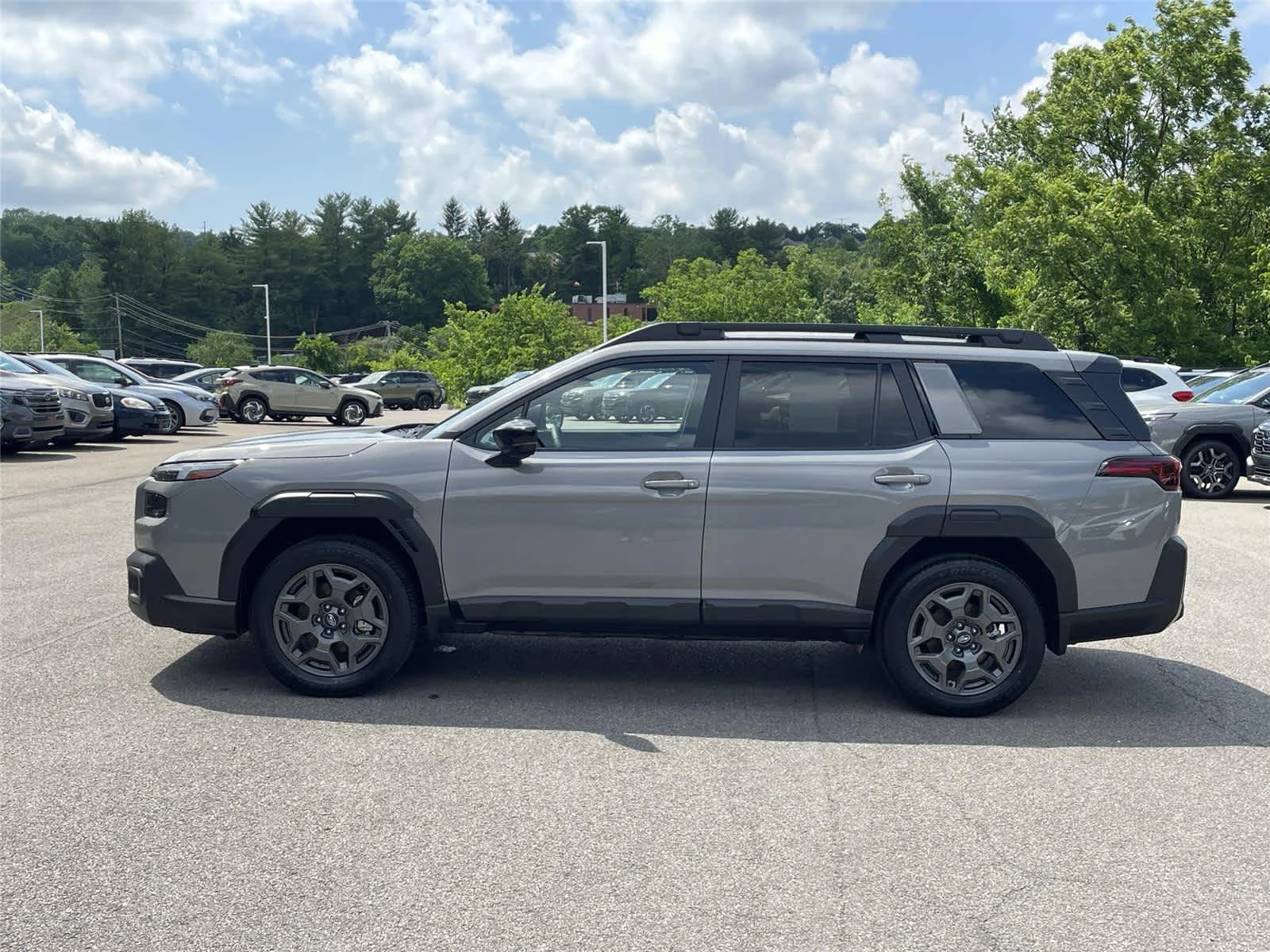 Used 2026 River Rock Pearl Subaru Premium image 2
