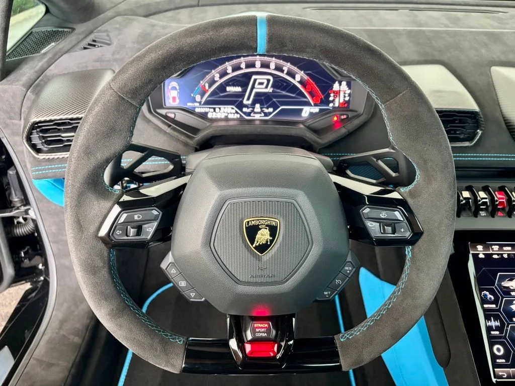 Used 2024 Nero Noctis Metallic Lamborghini  image 13