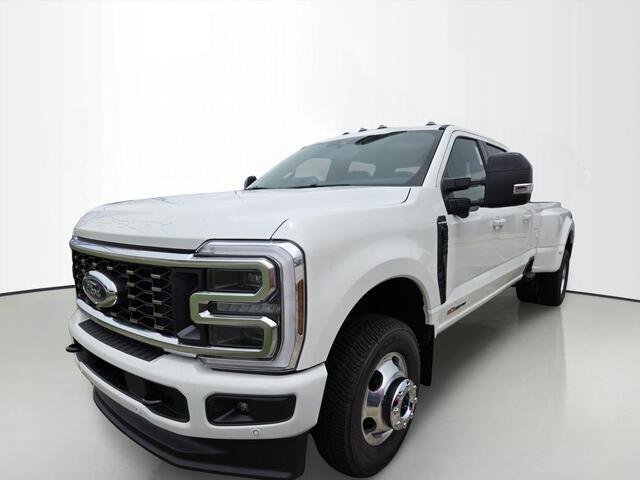 2026 Ford Super Duty F-350 Drw F-350® Platinum®