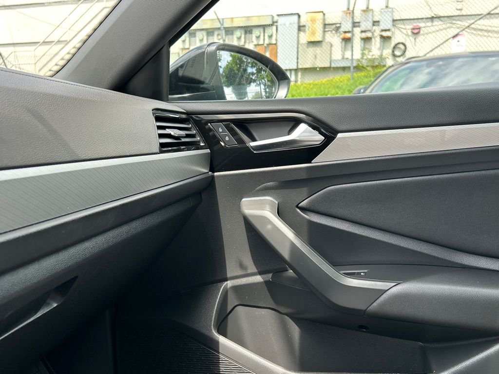 Used 2021 Black Volkswagen R-Line image 21