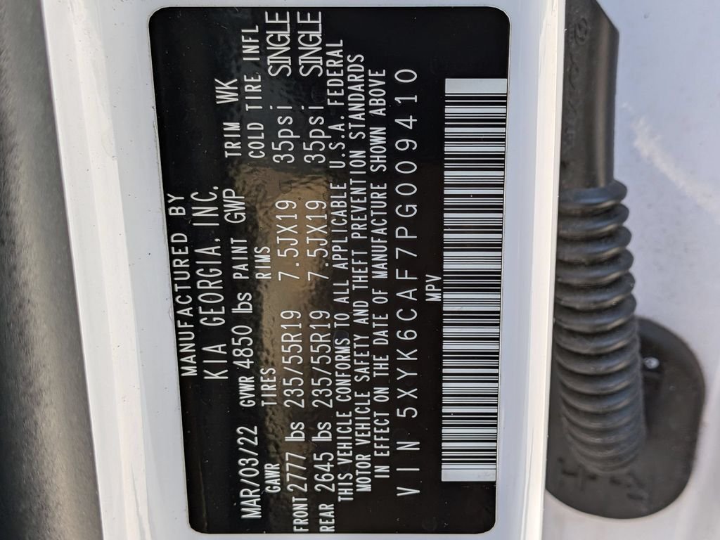 Used 2023 White Kia X-Line image 28