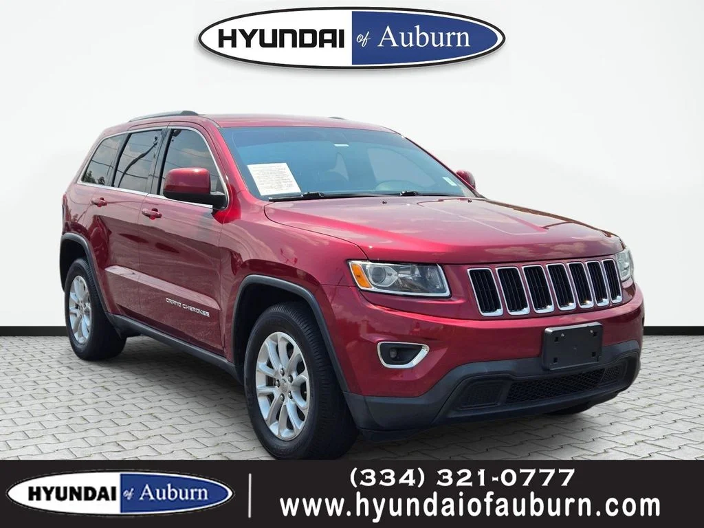 Used 2014 Red Jeep Laredo image 1