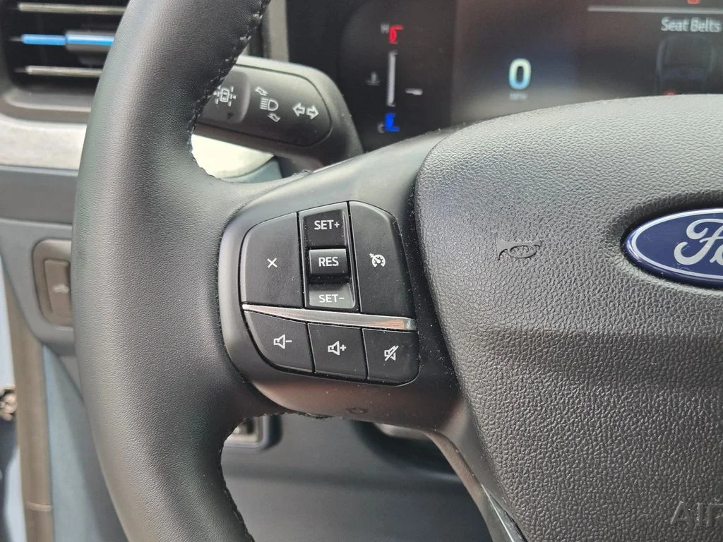 Used 2025 Gray Ford XLT image 26