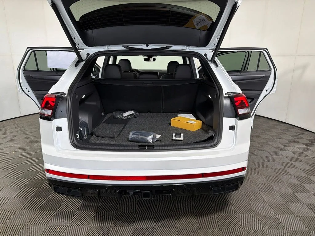 New 2026 White/off-white Volkswagen SEL R-Line Black image 21