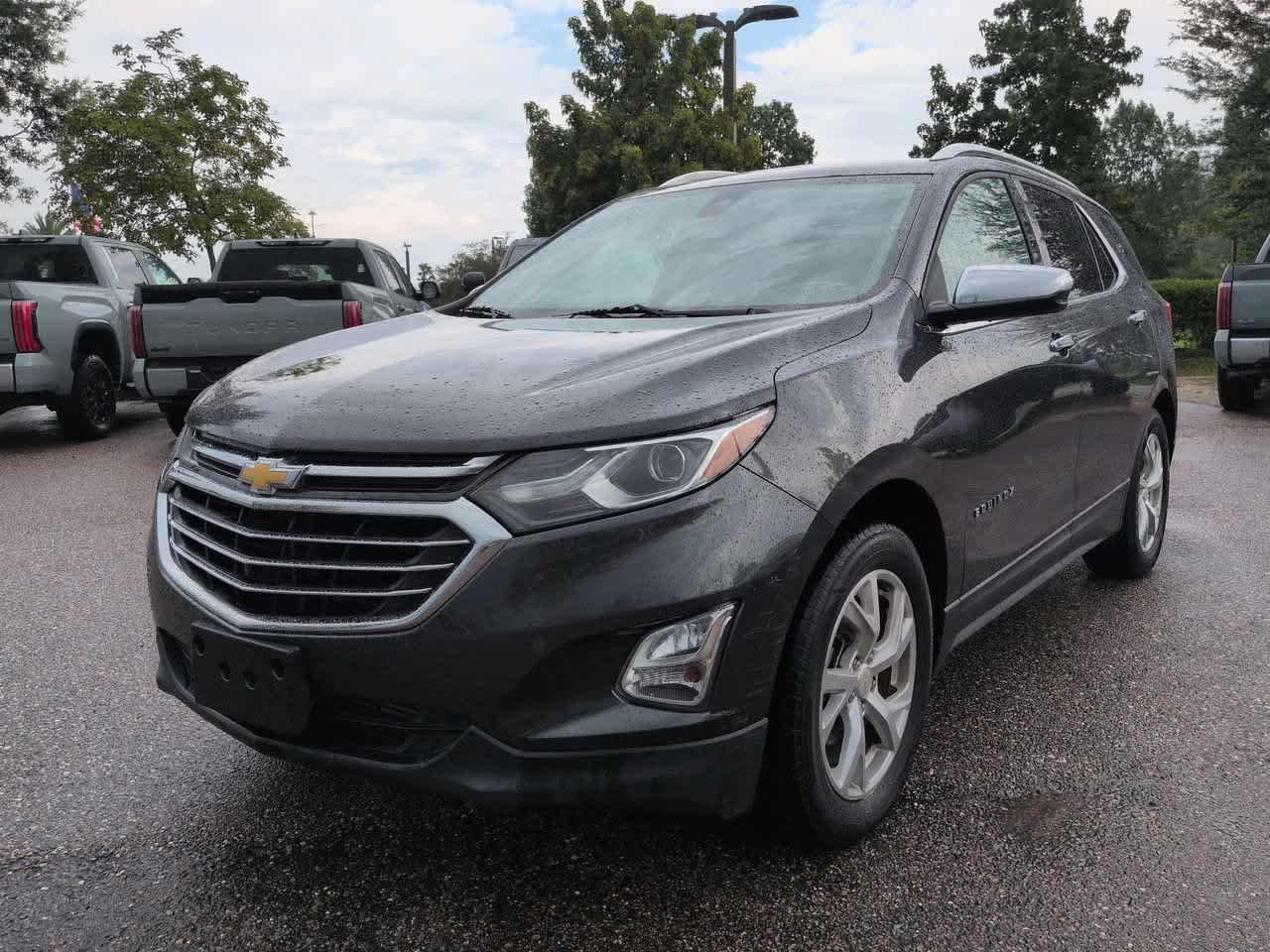 Used 2018 Chevrolet Equinox Premier with VIN 2GNAXVEV8J6191393 for sale in Wesley Chapel, FL