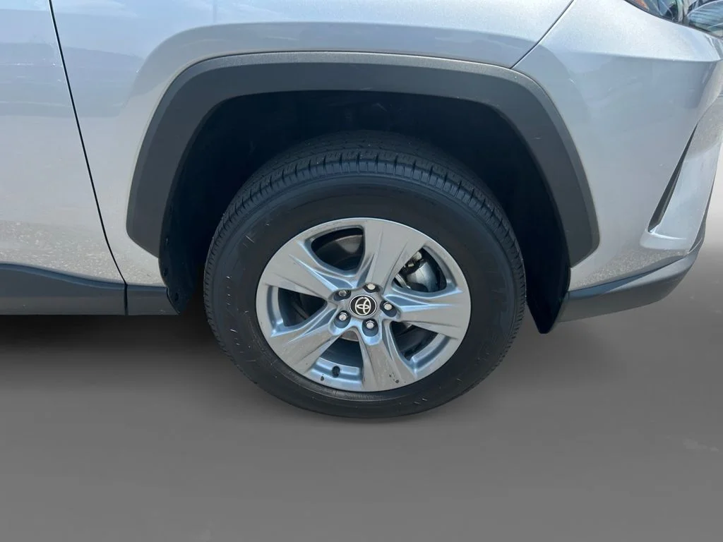 Used 2025 Silver Toyota XLE image 16