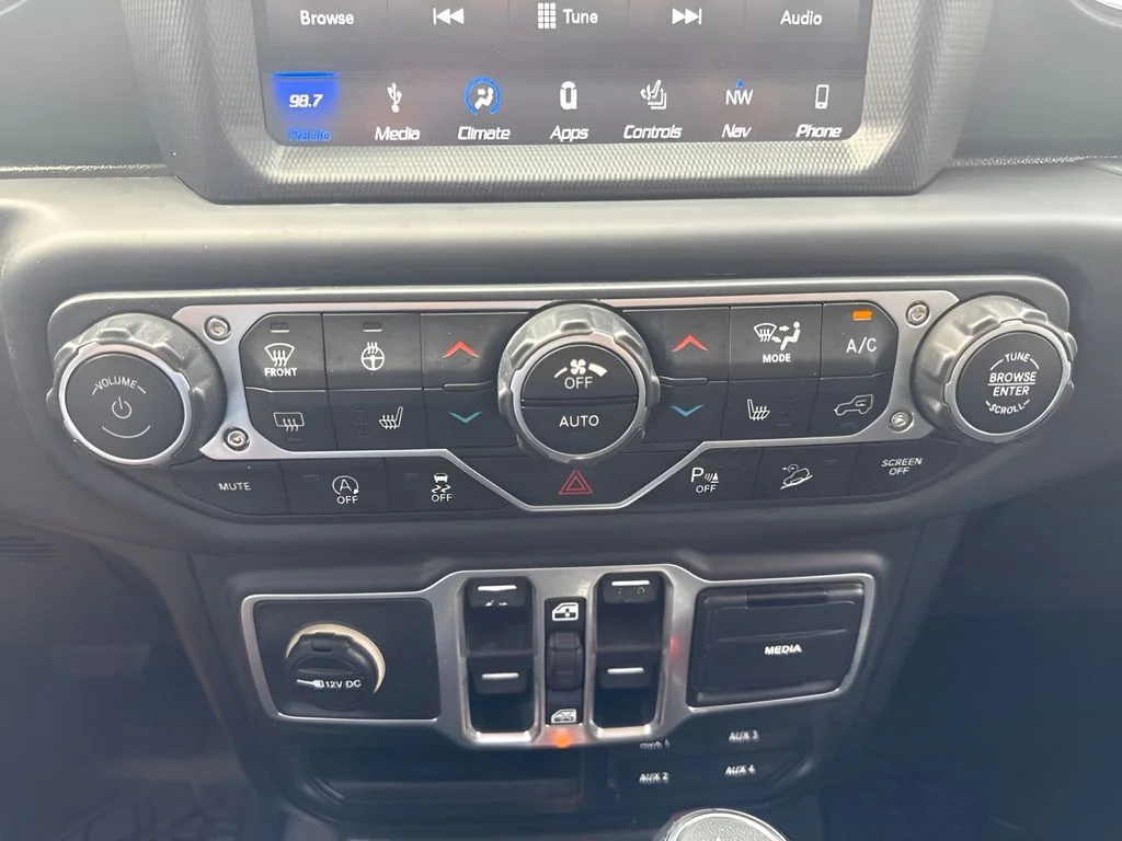 Used 2018 Blue Jeep Unlimited Sahara image 12